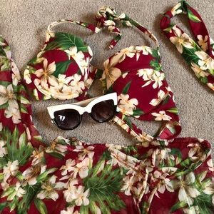 Bikini top with access